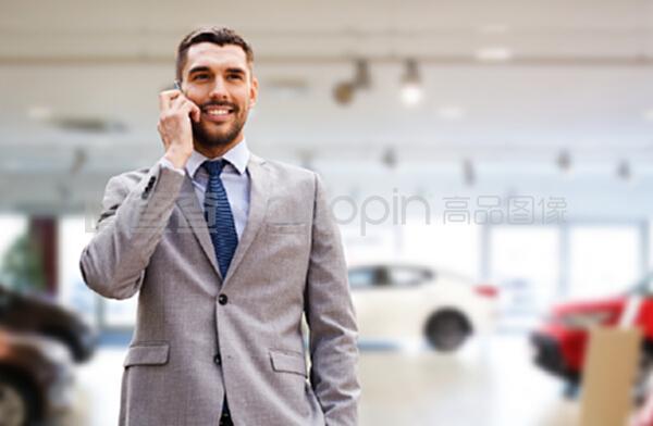汽車銷售新篇章 數(shù)字化手勢與人性化微笑的完美融合